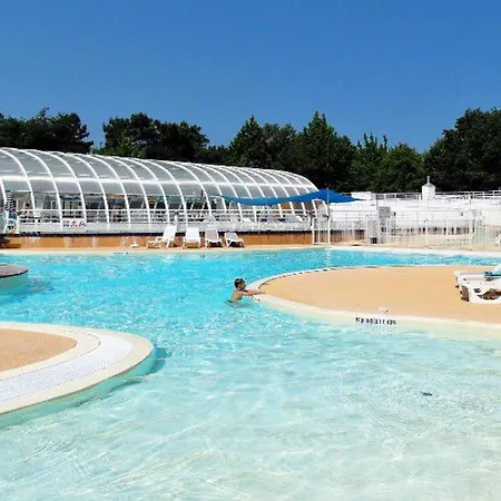 Camping 32m² Avec Terrasse A - Api-1-52-550 Soustons