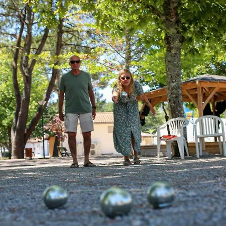 32m² Avec Terrasse A - Api-1-52-550 Camping